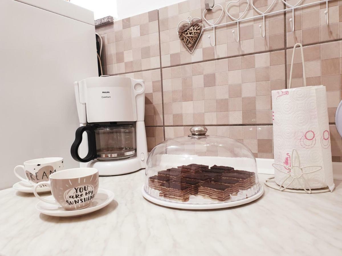 Manuela Apartment เซนญ์ ภายนอก รูปภาพ