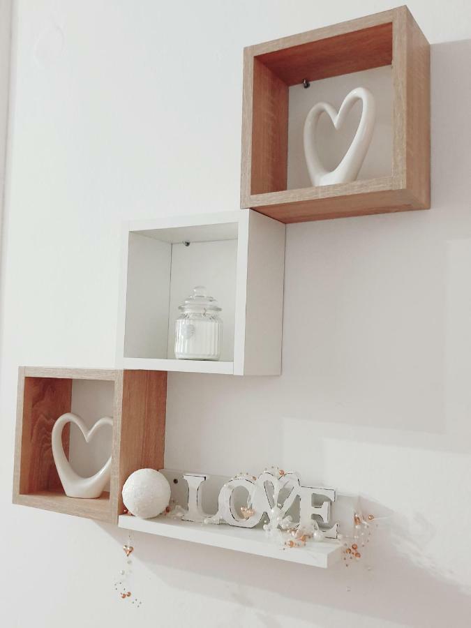 Manuela Apartment เซนญ์ ภายนอก รูปภาพ